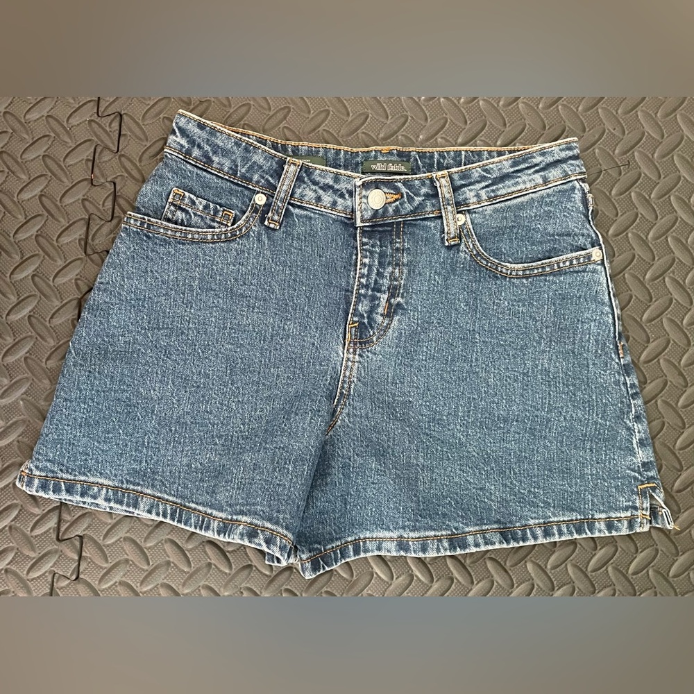 NWOT Wild Fable Women’s High Rise Midi Denim Shorts